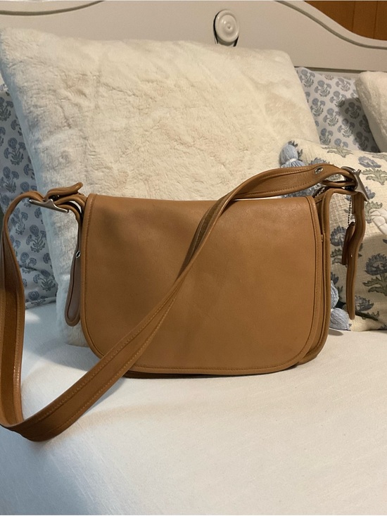 Vintage 2001 #9951 Patricia Legacy Bag